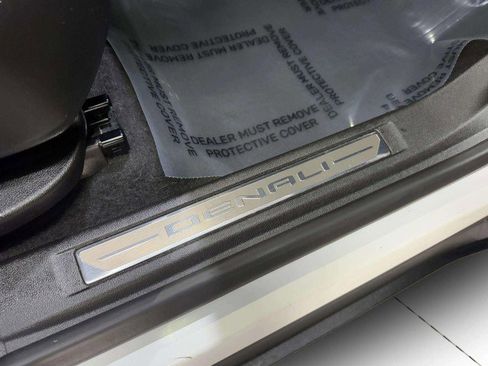 Used 2021 GMC Acadia Denali w/ Denali Technology Package image 62