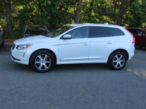 Used 2015 Volvo XC60 T6 AWD/4WD image 4