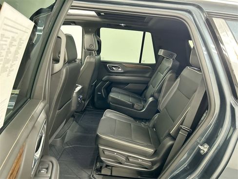 Used 2021 Chevrolet Tahoe Premier w/ Premium Package image 20