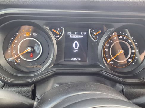 Used 2024 Jeep Wrangler Sport AWD/4WD image 14