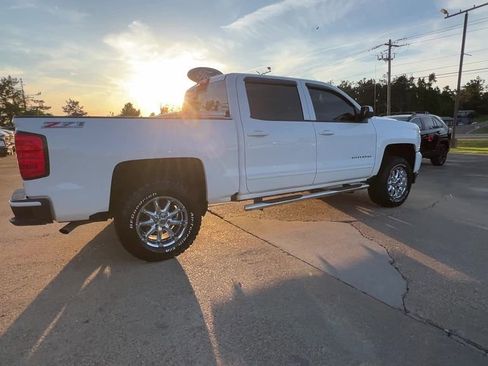 Used 2017 Chevrolet Silverado 1500 LT w/ All Star Edition AWD/4WD image 7