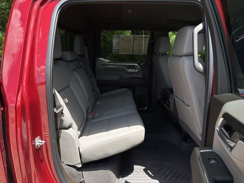Used 2025 Chevrolet Silverado 1500 LTZ w/ Technology Package AWD/4WD image 28