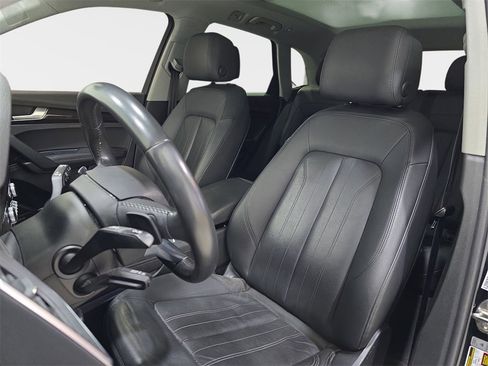 Used 2020 Audi Q5 2.0T Premium Plus w/ Premium Plus Package image 16