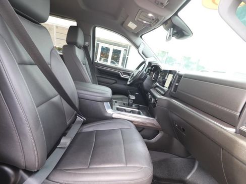 Used 2023 Chevrolet Silverado 1500 LTZ AWD/4WD image 14