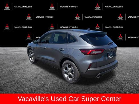 Used 2025 Ford Escape ST-Line FWD image 3