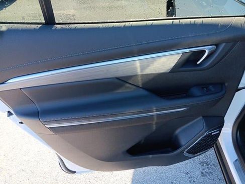 New 2026 Buick Enclave Preferred w/ LPO, Floor Liner Package FWD image 16