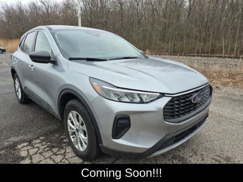 Used 2023 Ford Escape Active image 2