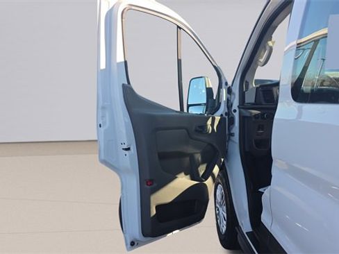 Used 2023 Ford Transit 350 XLT image 11