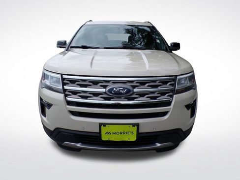 Used 2018 Ford Explorer XLT w/ Equipment Group 202A FWD image 8