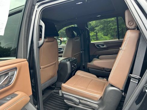 Used 2021 Chevrolet Tahoe High Country w/ Technology Package AWD/4WD image 45