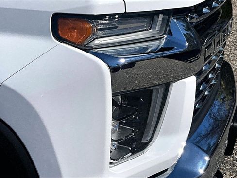 Used 2020 Chevrolet Silverado 2500 LTZ w/ LTZ Plus Package image 29