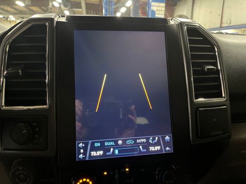 Used 2016 Ford F150 XLT w/ Trailer Tow Package image 23