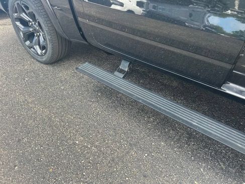 Used 2023 RAM 1500 Limited AWD/4WD image 7