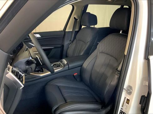 New 2026 BMW X7 xDrive40i image 9