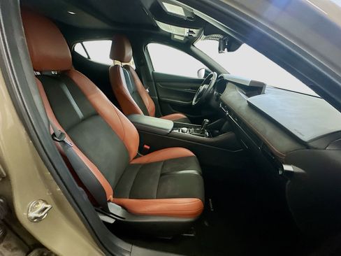 Used 2024 MAZDA MAZDA3 s image 33