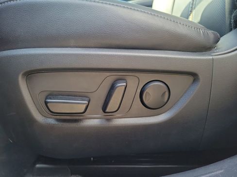 Used 2025 MAZDA CX-50 AWD 2.5 S w/ Premium Plus Pkg image 22