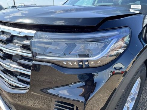 New 2026 Ford Explorer Active image 13