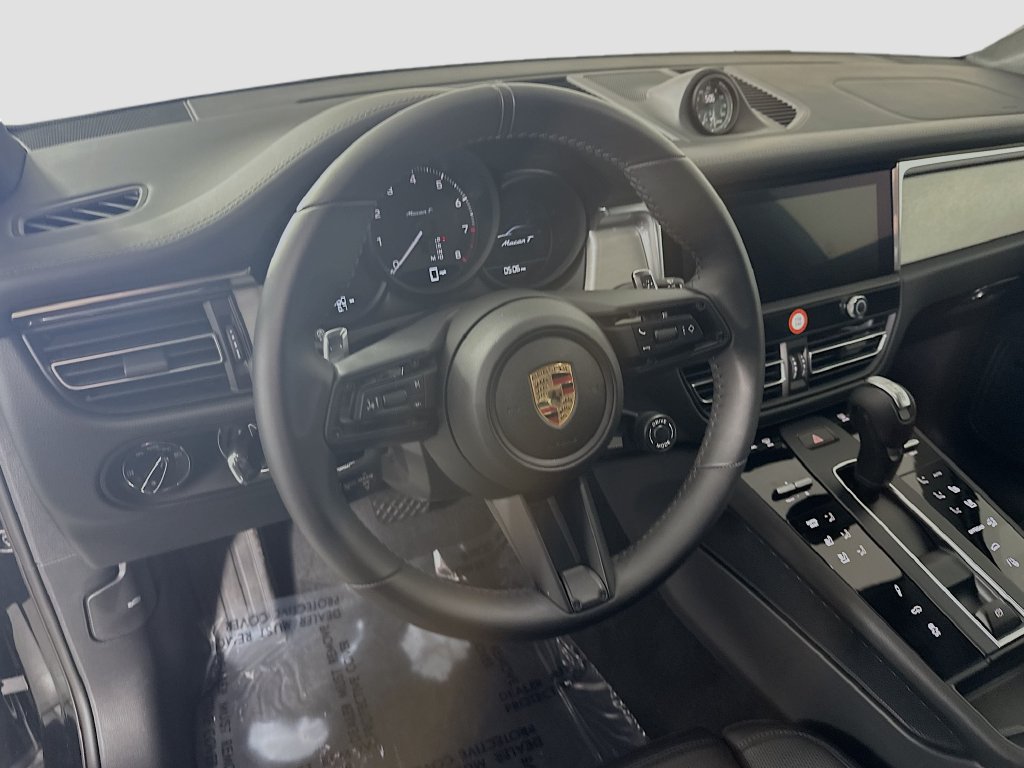 Certified 2026 Porsche Macan Turbo AWD/4WD image 12