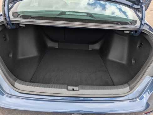 Used 2024 Honda Accord EX image 18