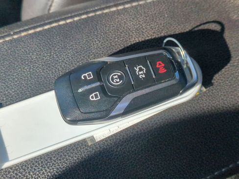 Used 2016 Ford Fusion Titanium image 35