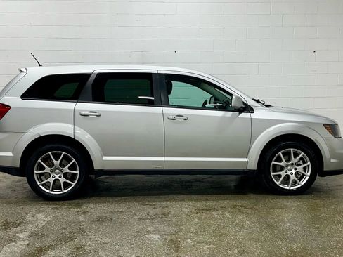 Used 2014 Dodge Journey R/T w/ Flexible Seating Group image 10