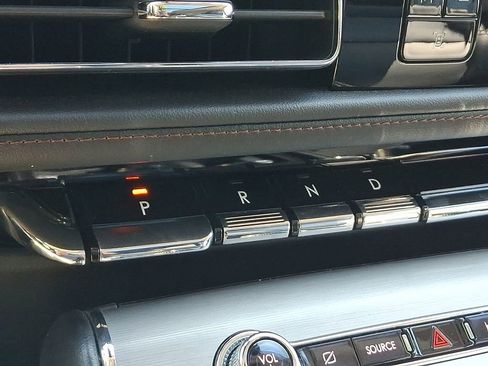 Used 2023 Lincoln Aviator AWD w/ Premium Package image 22