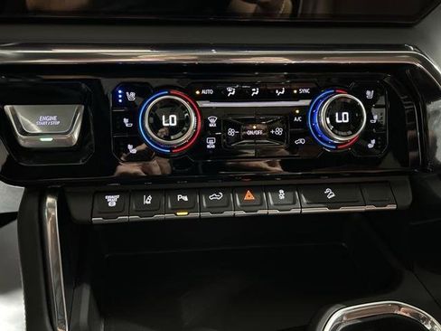 New 2025 GMC Sierra 2500 Denali Ultimate image 30