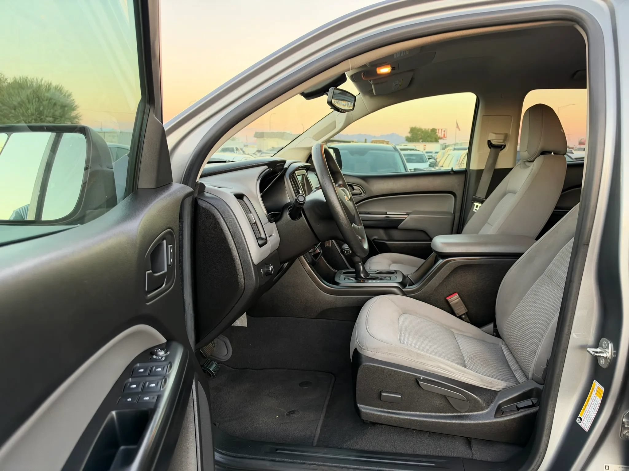 Used 2019 Chevrolet Colorado W/T w/ WT Convenience Package RWD image 14