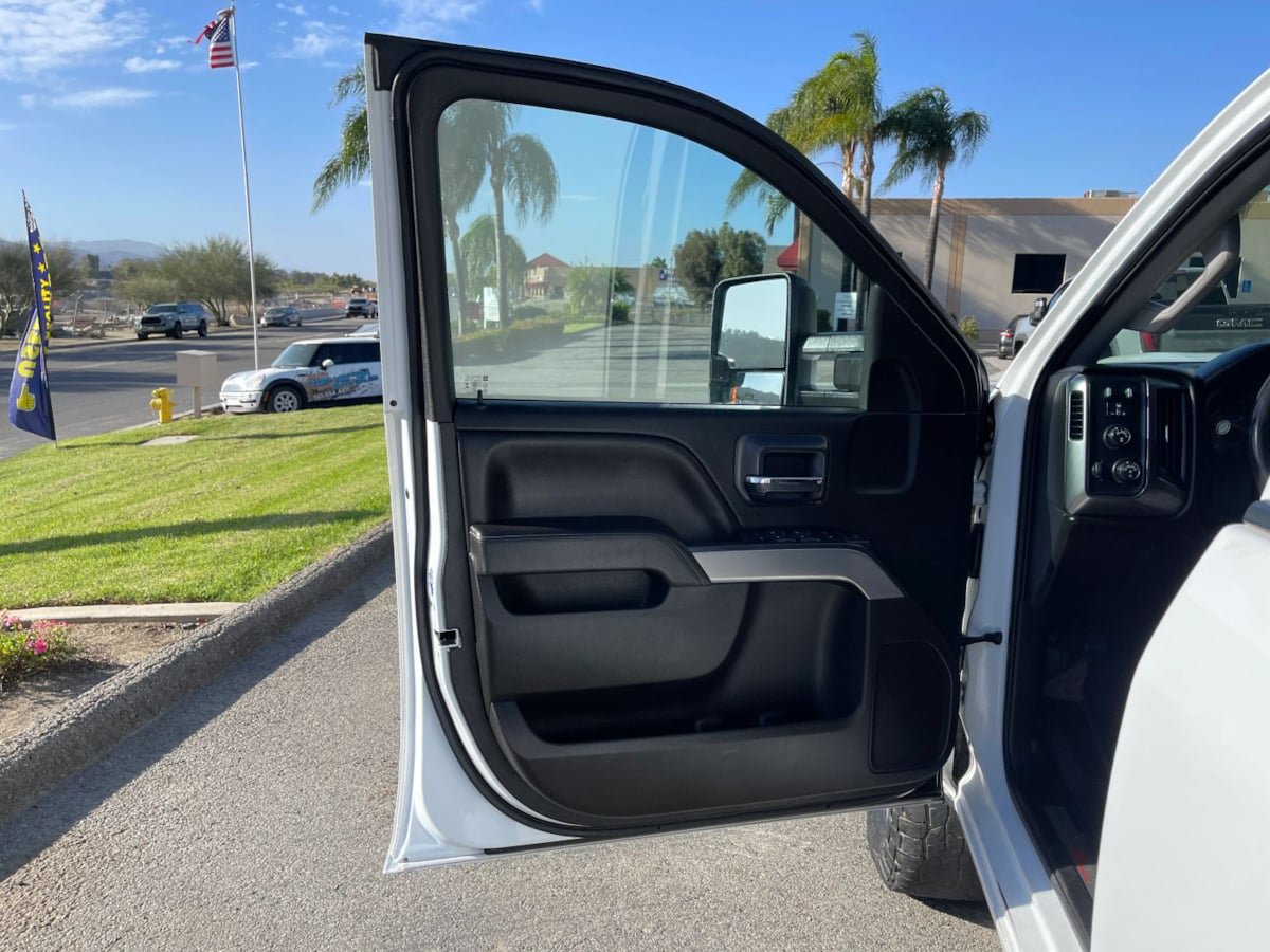 Used 2019 Chevrolet Silverado 2500 LT AWD/4WD image 24