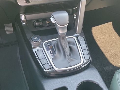 Used 2024 Kia Seltos SX AWD/4WD image 24