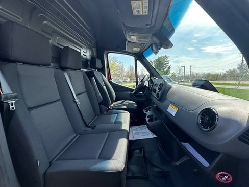 New 2026 Mercedes-Benz Sprinter 2500 image 17