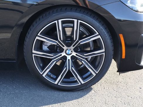 Used 2022 BMW 230i Coupe w/ Convenience Package RWD image 10
