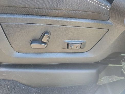 Used 2026 RAM 2500 Big Horn AWD/4WD image 14