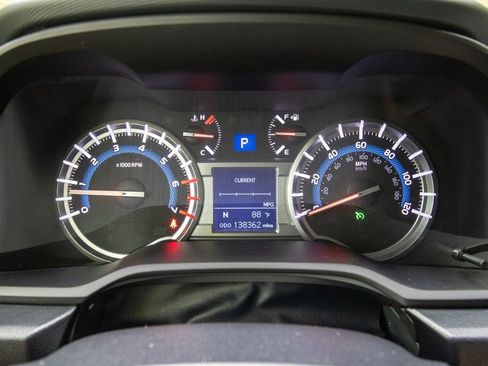 Used 2016 Toyota 4Runner Limited AWD/4WD image 12