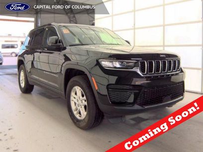 Used 2023 Jeep Grand Cherokee Laredo w/ Luxury Tech Group I