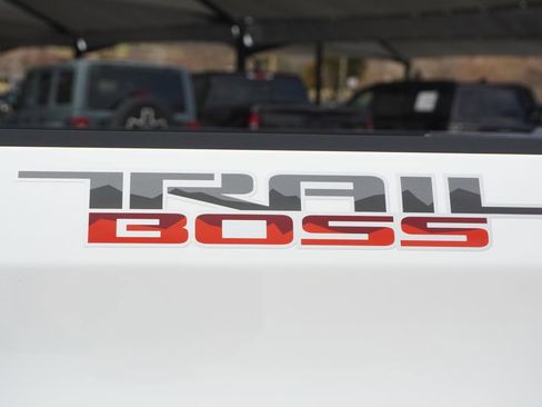 Used 2023 Chevrolet Silverado 1500 LT Trail Boss w/ Convenience Package II image 9