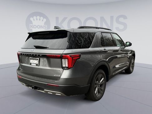 New 2025 Ford Explorer Active w/ Active Comfort Package image 7