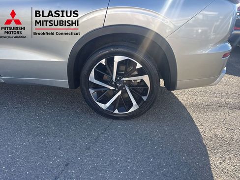 Used 2022 Mitsubishi Outlander SEL AWD/4WD image 14
