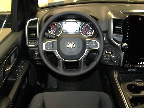 New 2026 RAM 1500 Big Horn AWD/4WD image 12