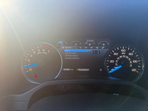 Used 2015 Ford F150 Lariat AWD/4WD image 17