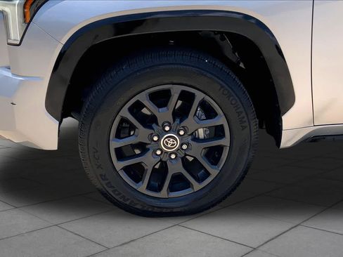 Used 2022 Toyota Tundra Platinum RWD image 10