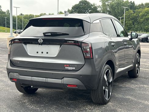 Certified 2025 Nissan Kicks SR w/ SR Premium Package AWD/4WD image 5