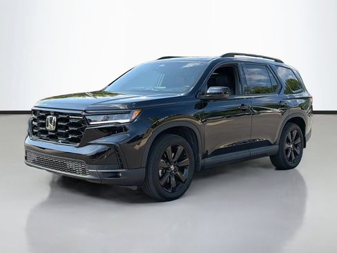 Used 2025 Honda Pilot Black Edition image 2