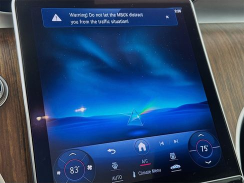 Used 2023 Mercedes-Benz GLC 300 4MATIC image 12