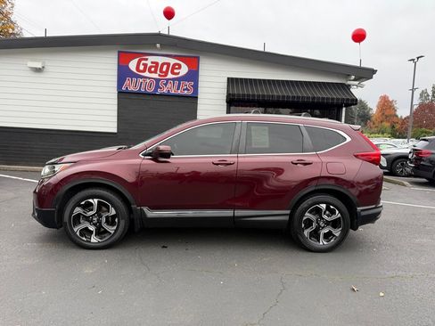 Used 2018 Honda CR-V Touring image 3
