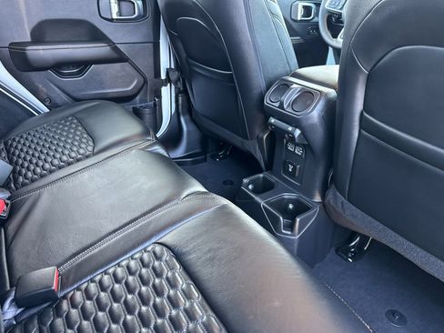 Used 2024 Jeep Wrangler Sahara w/ Technology Group image 31