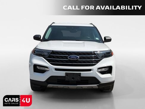 Used 2021 Ford Explorer XLT w/ Equipment Group 202A AWD/4WD image 2