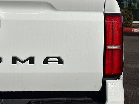 New 2025 Toyota Tacoma SR5 image 7