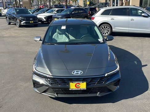 New 2026 Hyundai Elantra Limited image 2