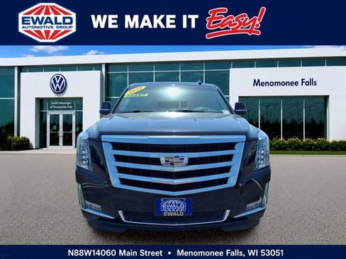 Used 2019 Cadillac Escalade Premium Luxury AWD/4WD image 6
